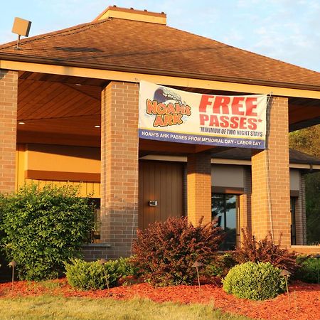 Best Western Ambassador Inn&Suites Wisconsin Dells Exterior foto