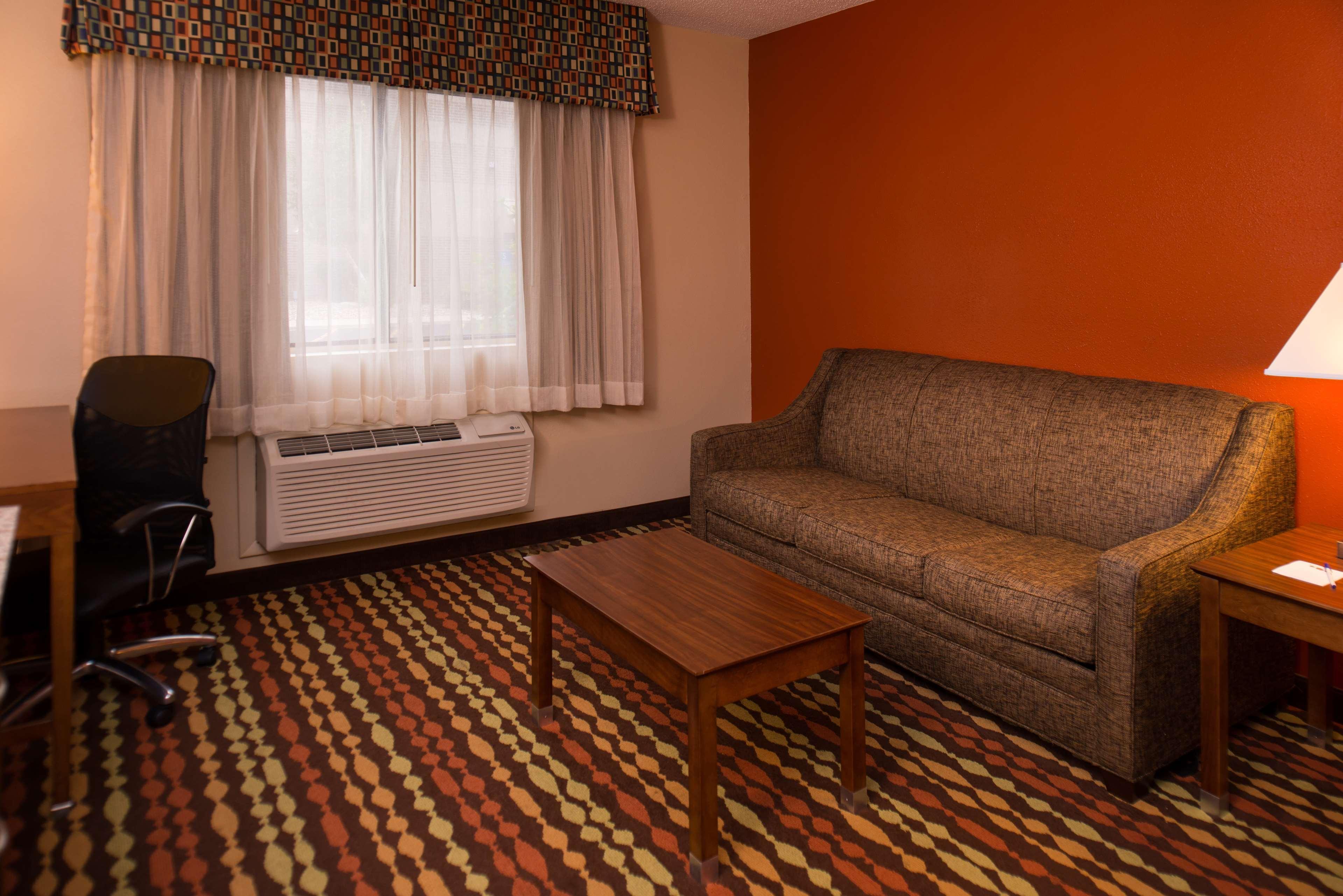 Best Western Ambassador Inn&Suites Wisconsin Dells Exterior foto