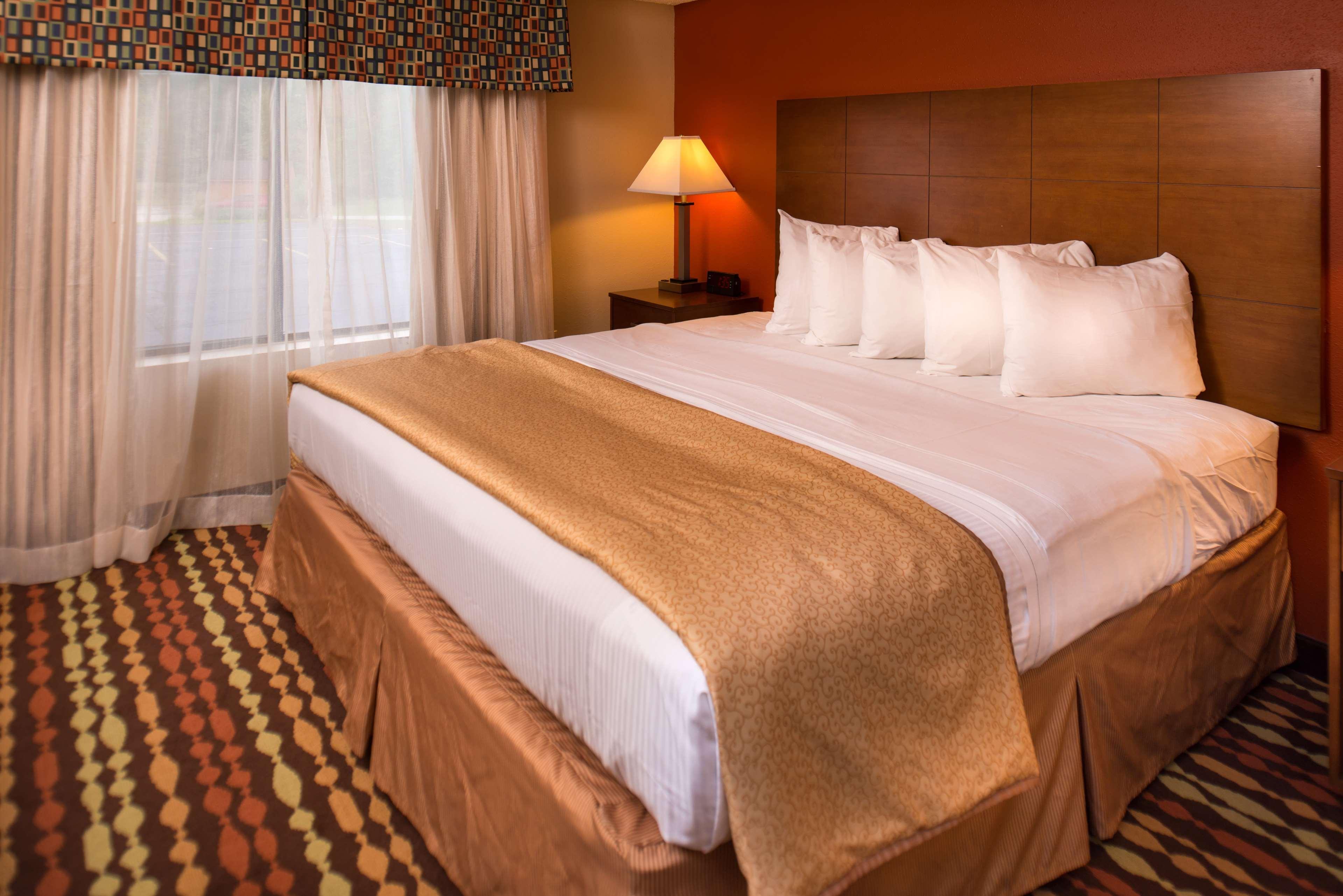 Best Western Ambassador Inn&Suites Wisconsin Dells Exterior foto