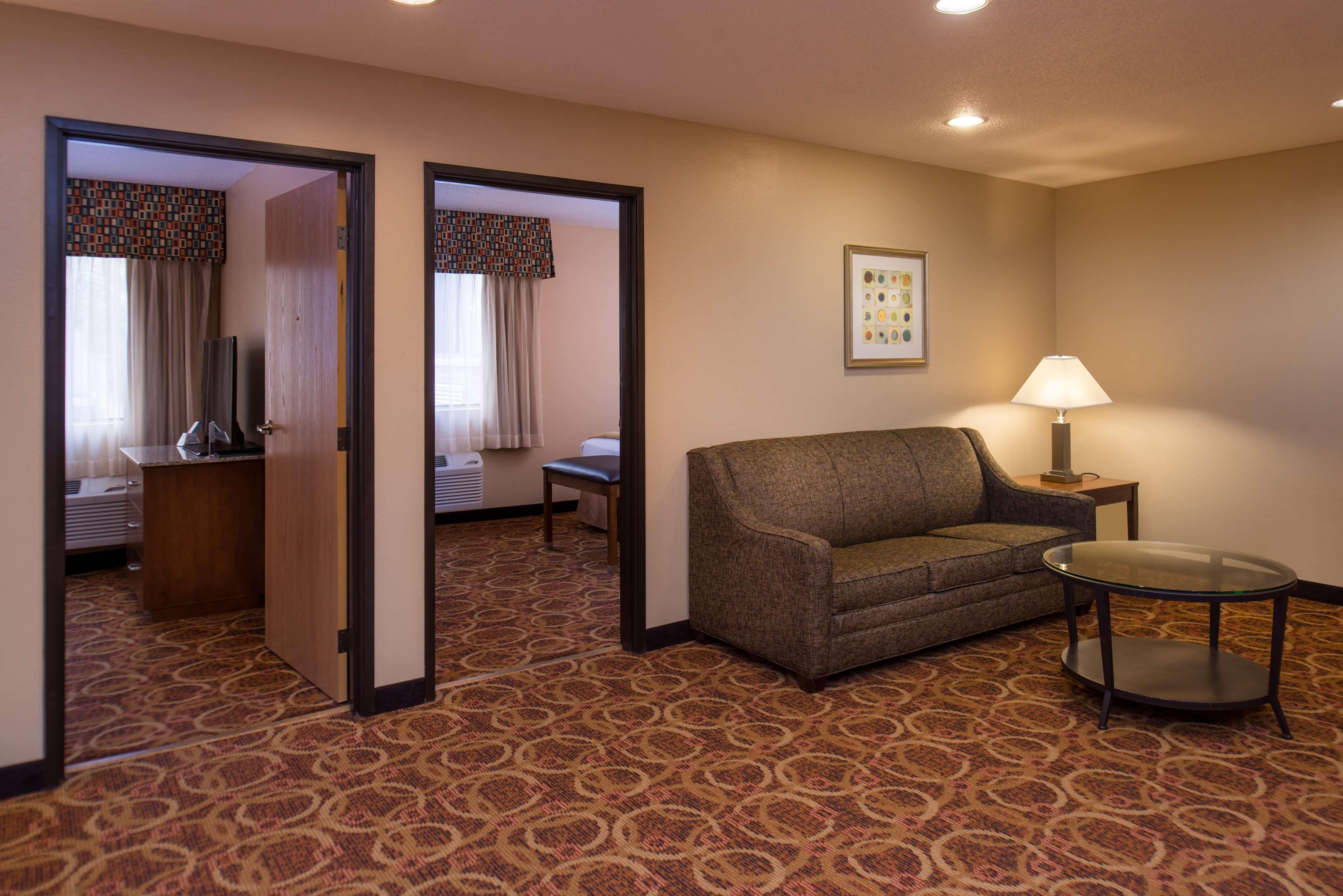 Best Western Ambassador Inn&Suites Wisconsin Dells Exterior foto