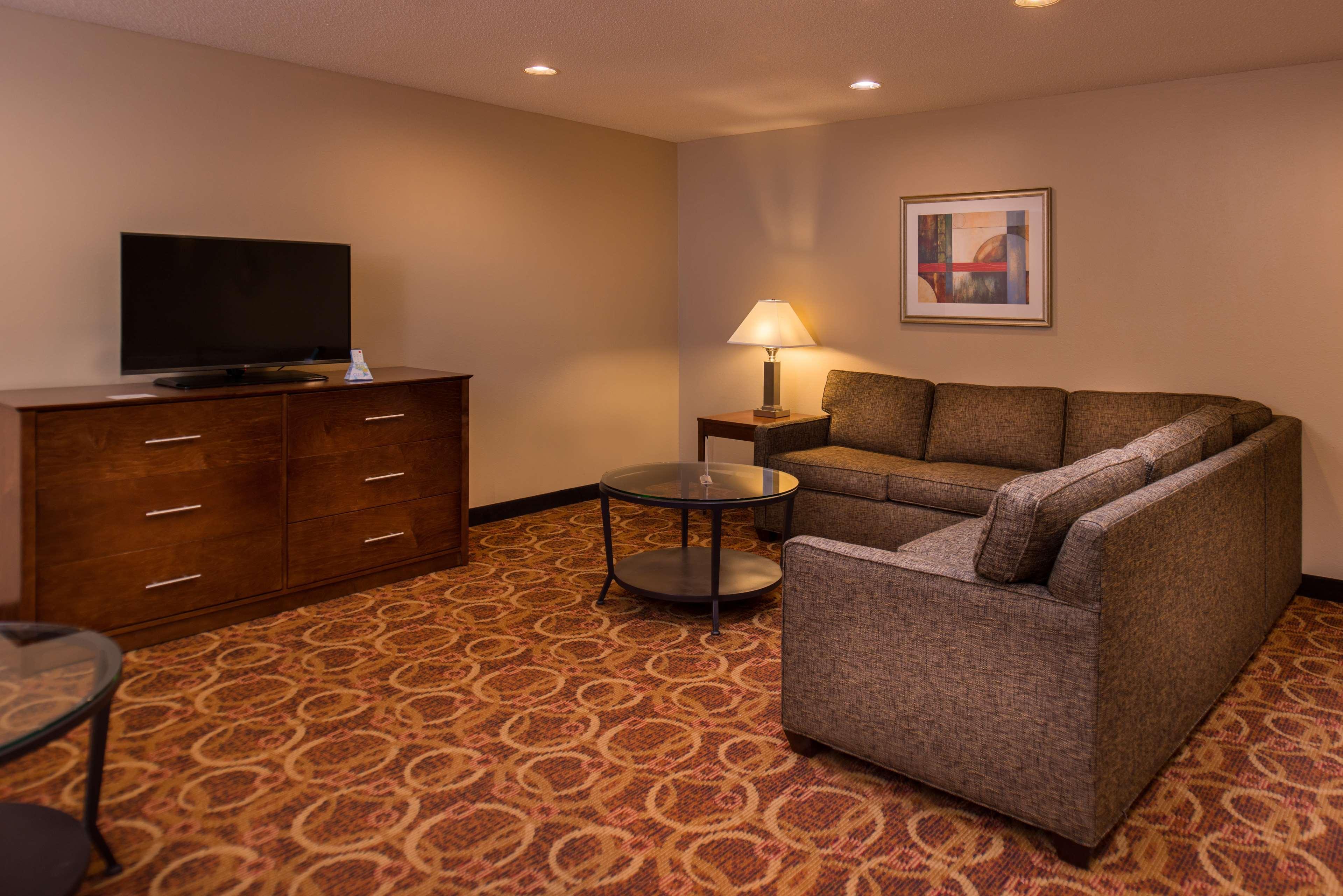 Best Western Ambassador Inn&Suites Wisconsin Dells Exterior foto