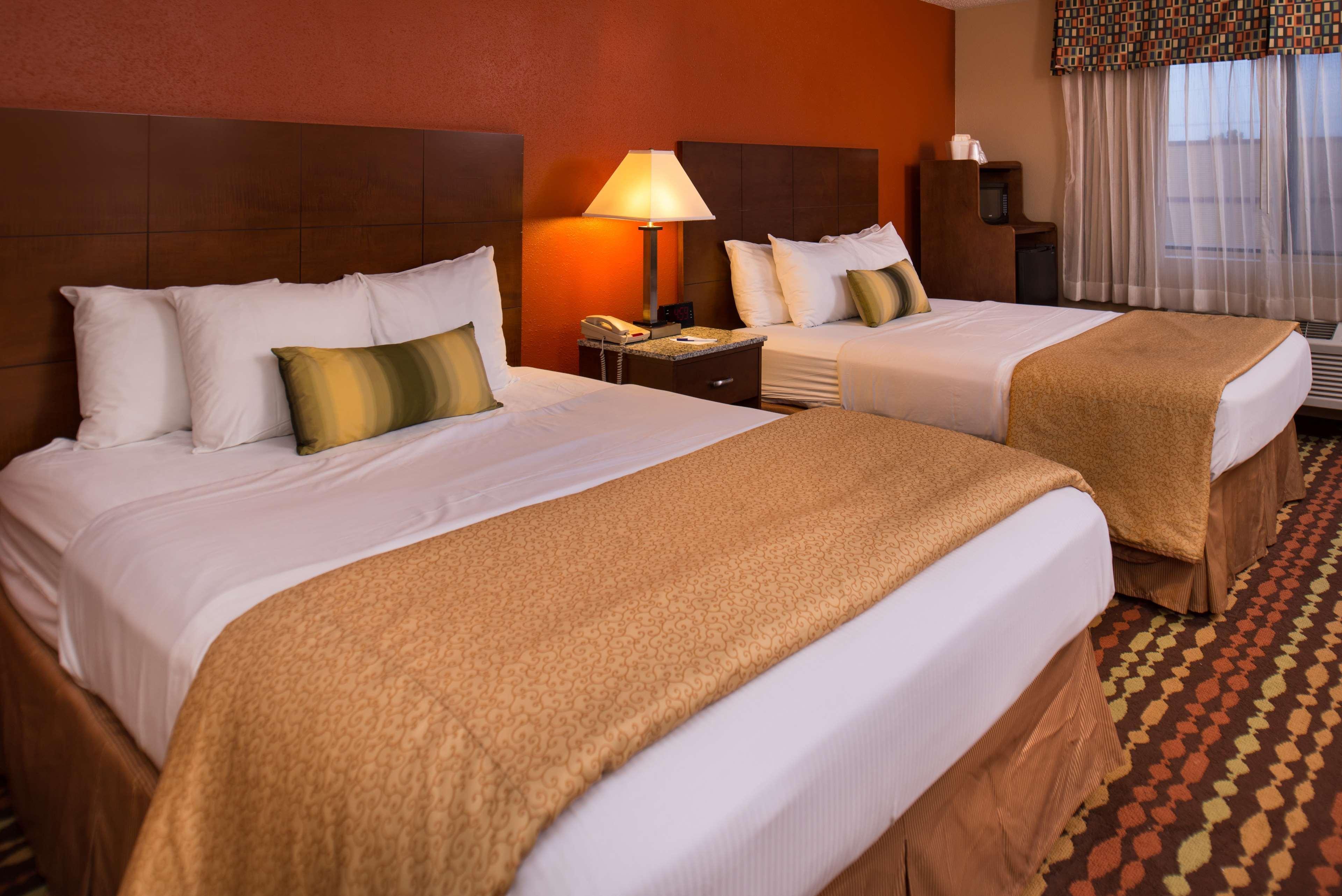 Best Western Ambassador Inn&Suites Wisconsin Dells Exterior foto