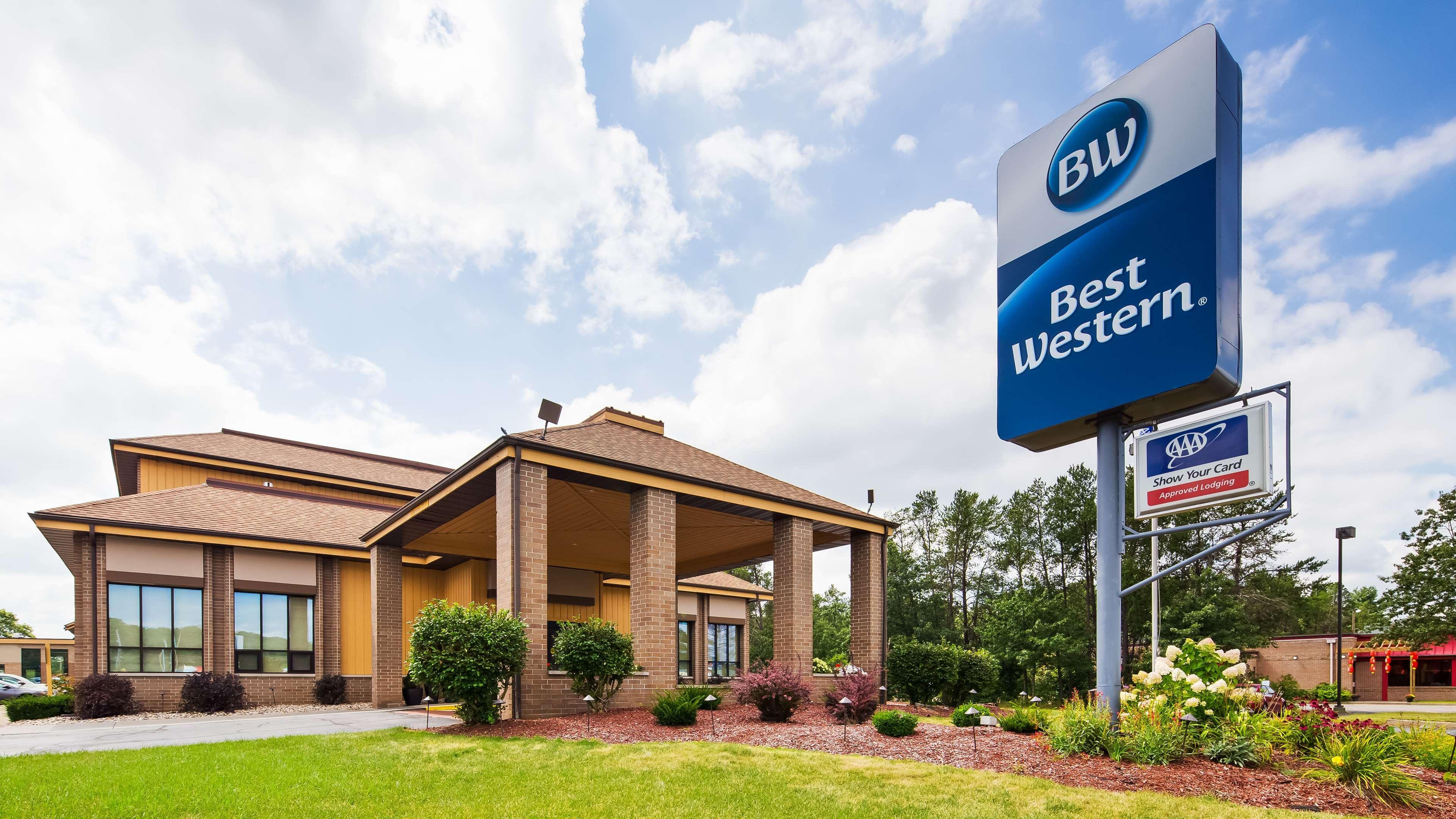 Best Western Ambassador Inn&Suites Wisconsin Dells Exterior foto